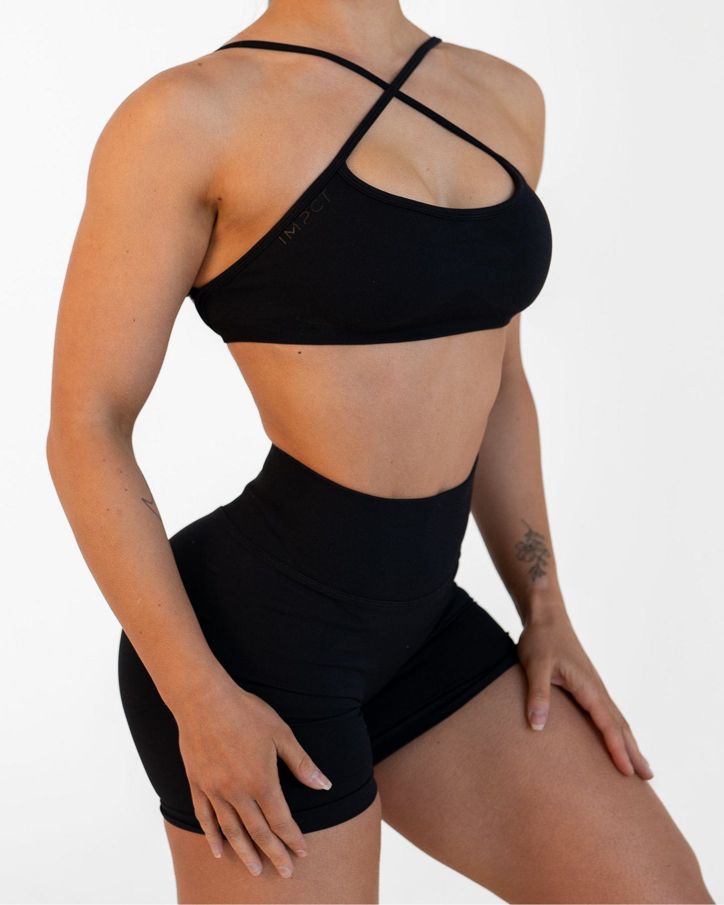 Sol Scrunch Shorts - Jet Black