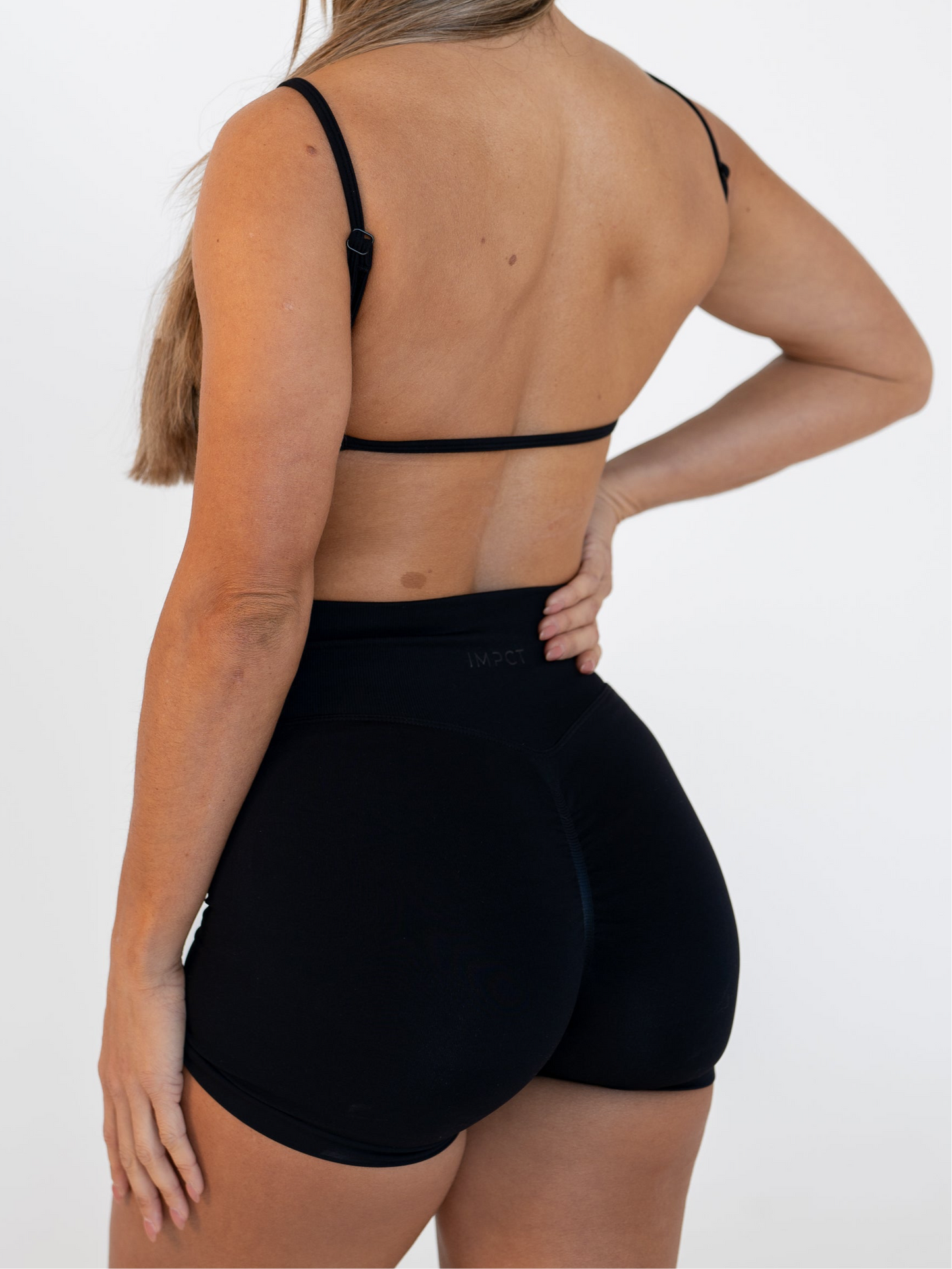 Sol Scrunch Shorts - Jet Black