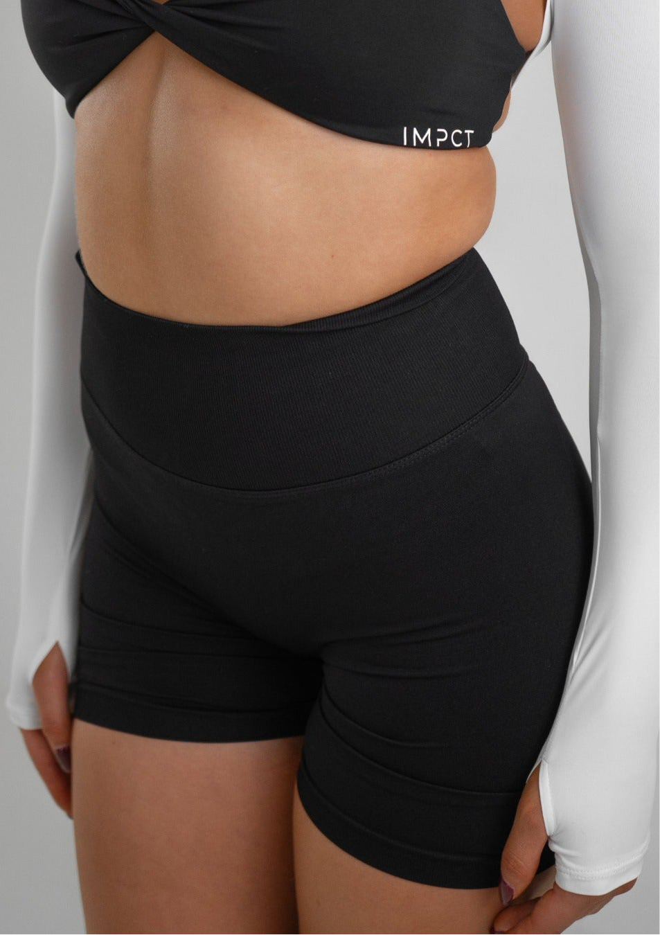 Staple Scrunch Shorts - Black