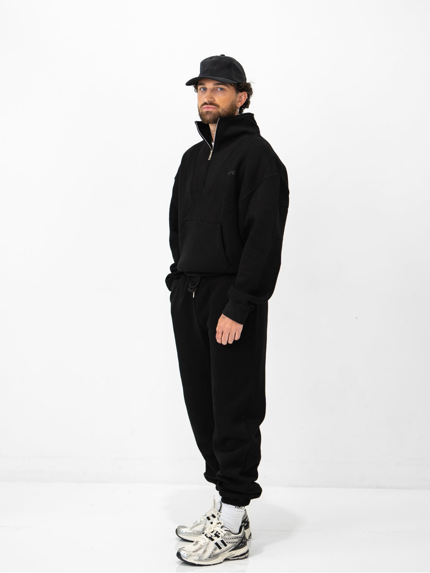 1/4 Zip Sweatshirt - Jet Black