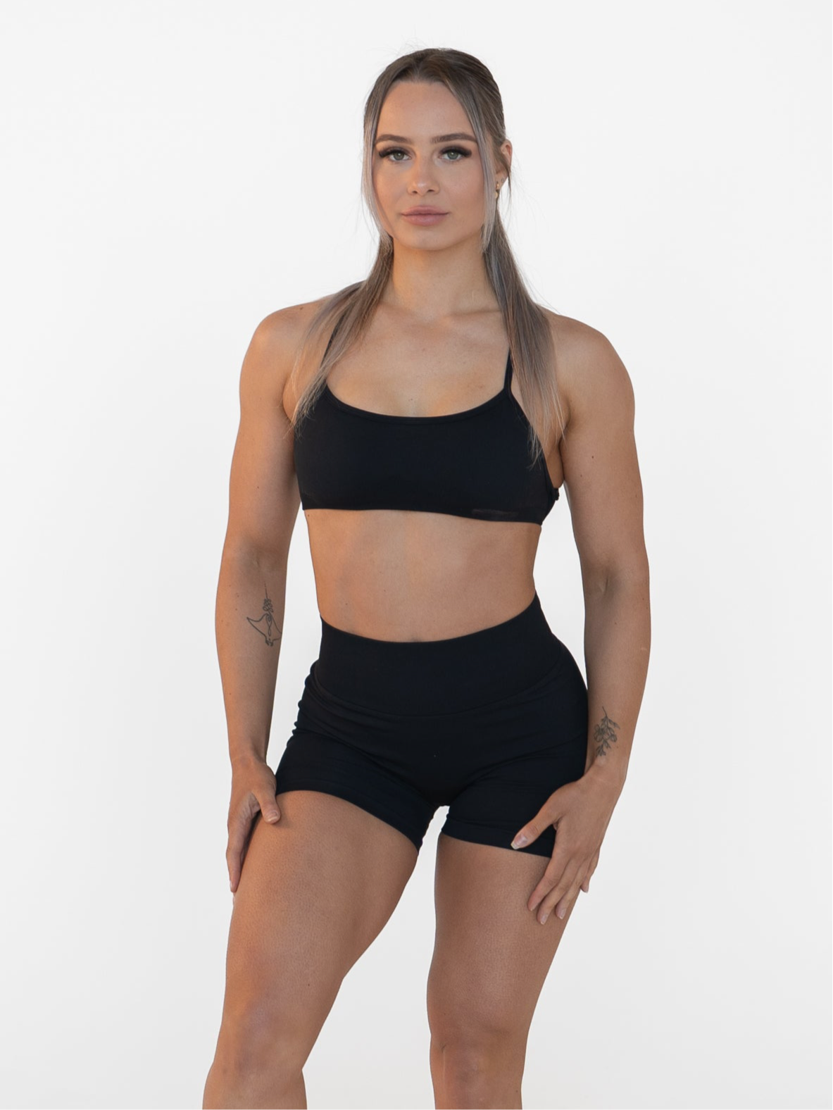 Sol Scrunch Shorts - Jet Black