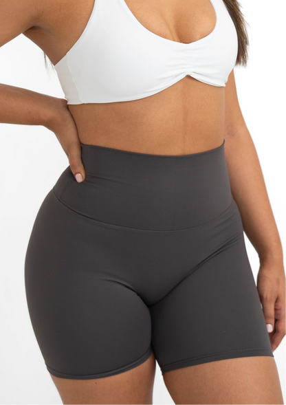 Classic Shorts - Lunar