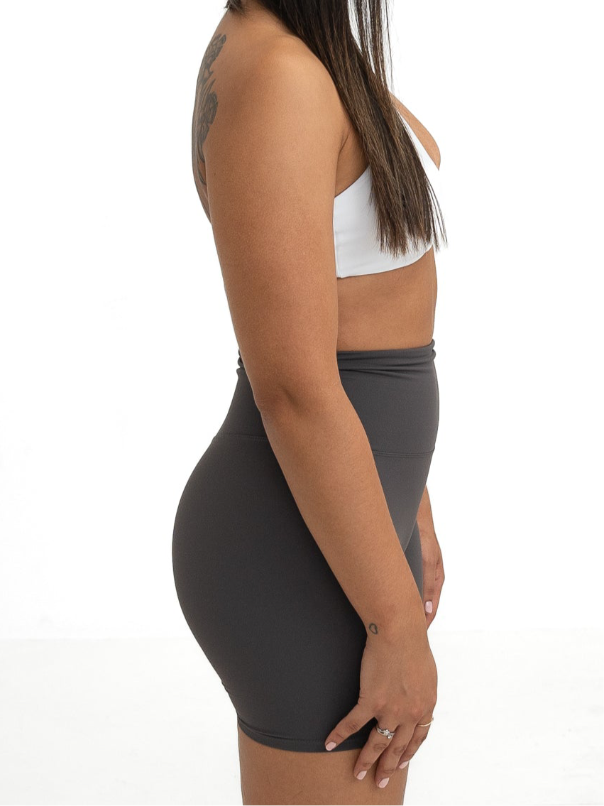 Classic Shorts - Lunar