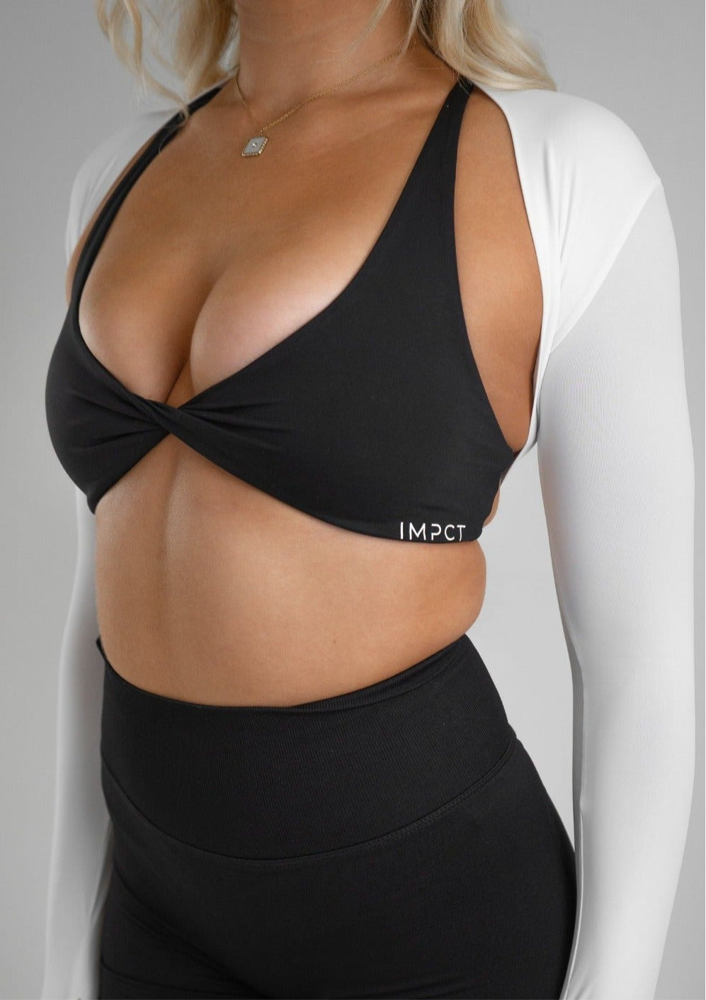 Essential Twist Bra - Black